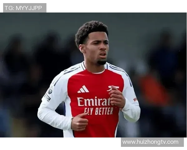 伊桑恩瓦内里助力球队夺得欧洲U21锦标赛冠军荣耀之夜 伊桑恩瓦内里助力球队夺得欧洲U21锦标赛冠军荣耀之夜